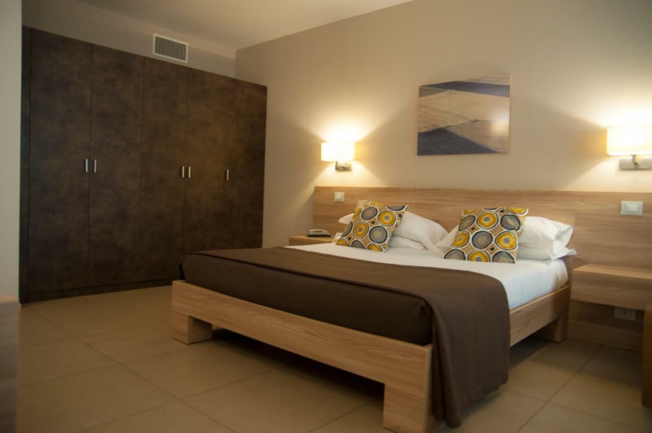 Hotel Dimorae Rooms And Suites - Apartments Civitanova Marche Exterior photo